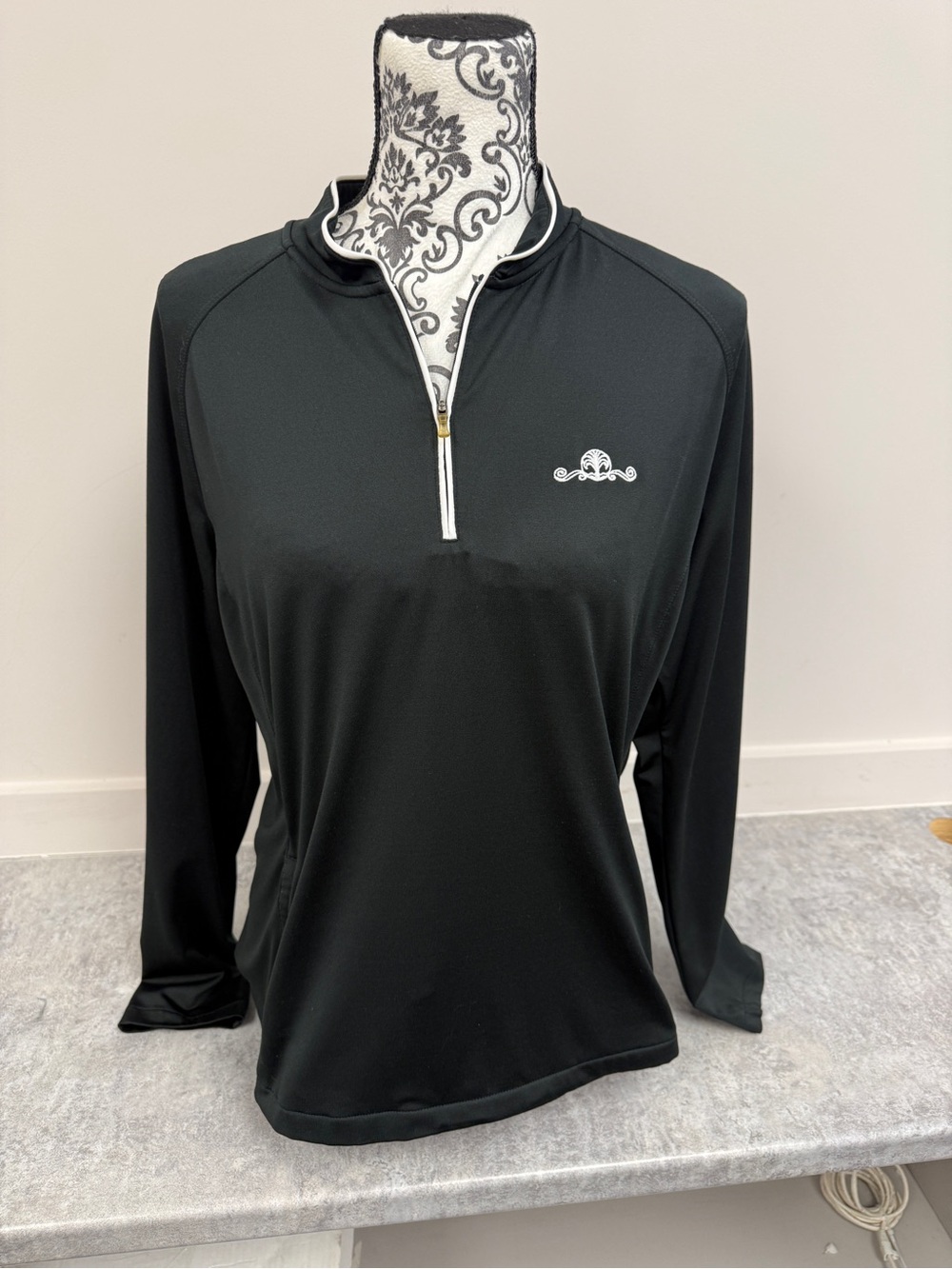 Under Armour HeatGear 1/4 Zip Pullover Black Long Sleeve Women’s